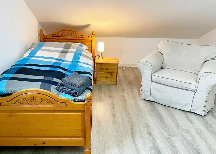 Spacious Work & Relax *